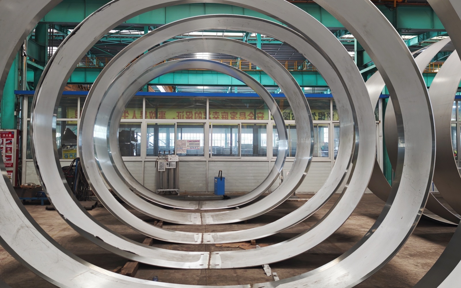 儲罐容器_壓力容器_低溫儲罐_菏澤花王壓力容器